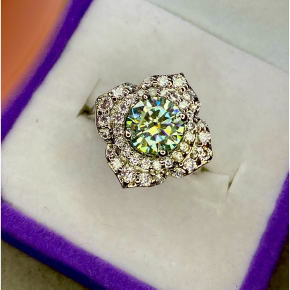 Blooming Flower Moissanite Diamond Engagement Ring - Picture 1 of 17